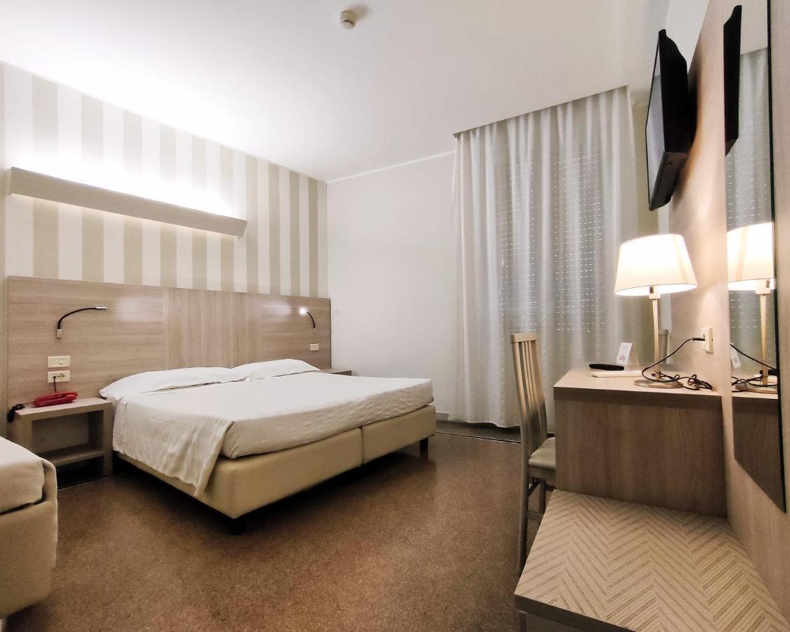 Hotel Vittoria جنوة المظهر الخارجي الصورة