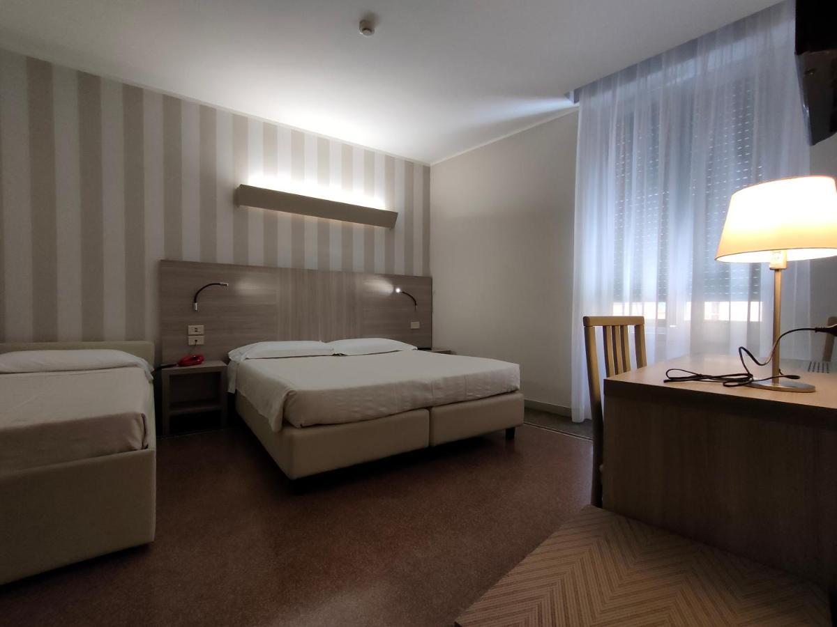 Hotel Vittoria جنوة المظهر الخارجي الصورة