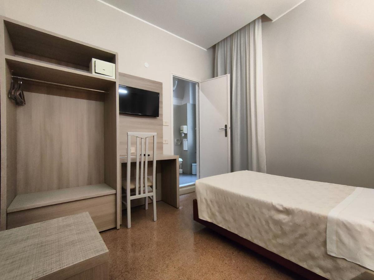 Hotel Vittoria جنوة المظهر الخارجي الصورة
