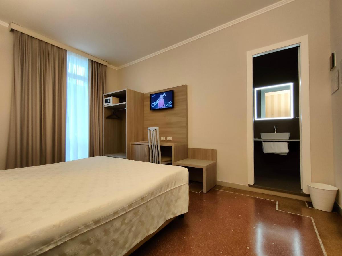 Hotel Vittoria جنوة المظهر الخارجي الصورة