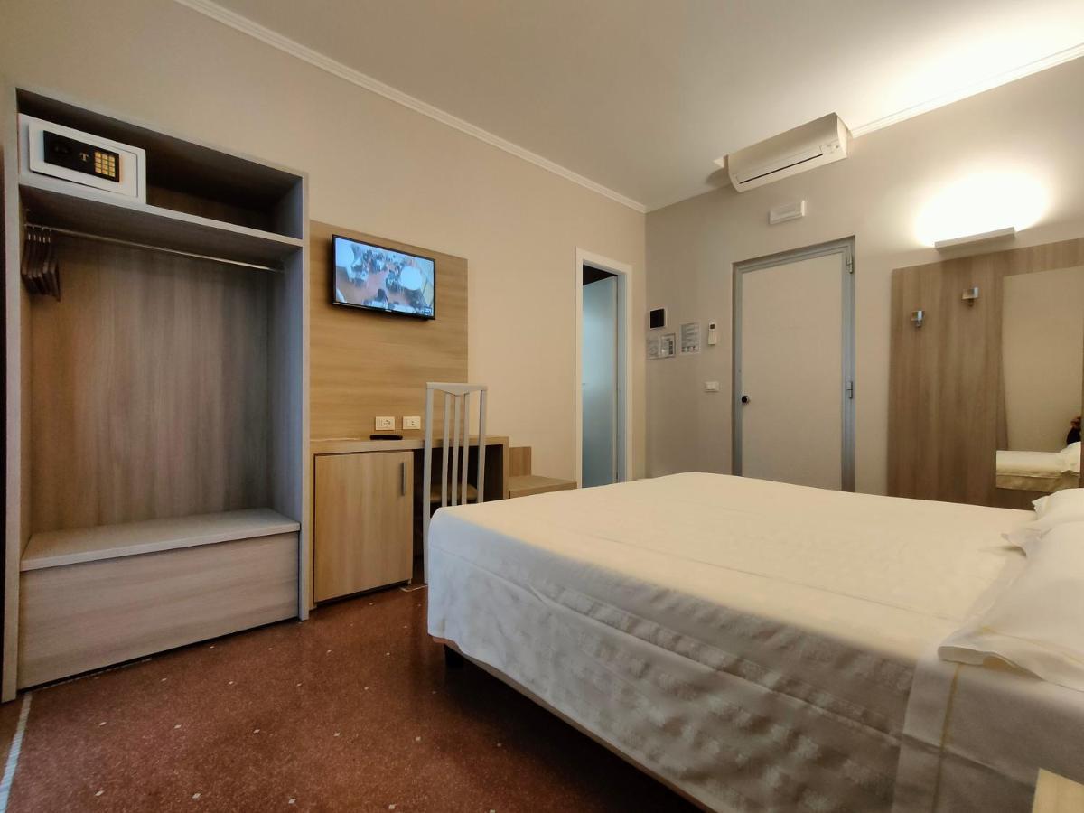 Hotel Vittoria جنوة المظهر الخارجي الصورة