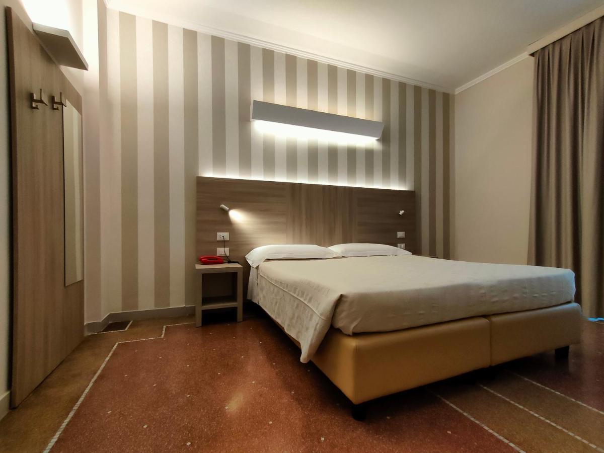 Hotel Vittoria جنوة المظهر الخارجي الصورة